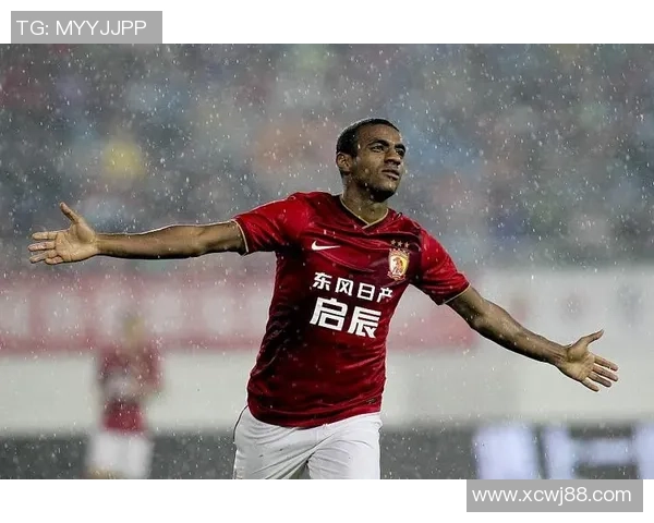 足球球星军牌：揭秘世界顶级球员背后的个性化战袍与独特意义